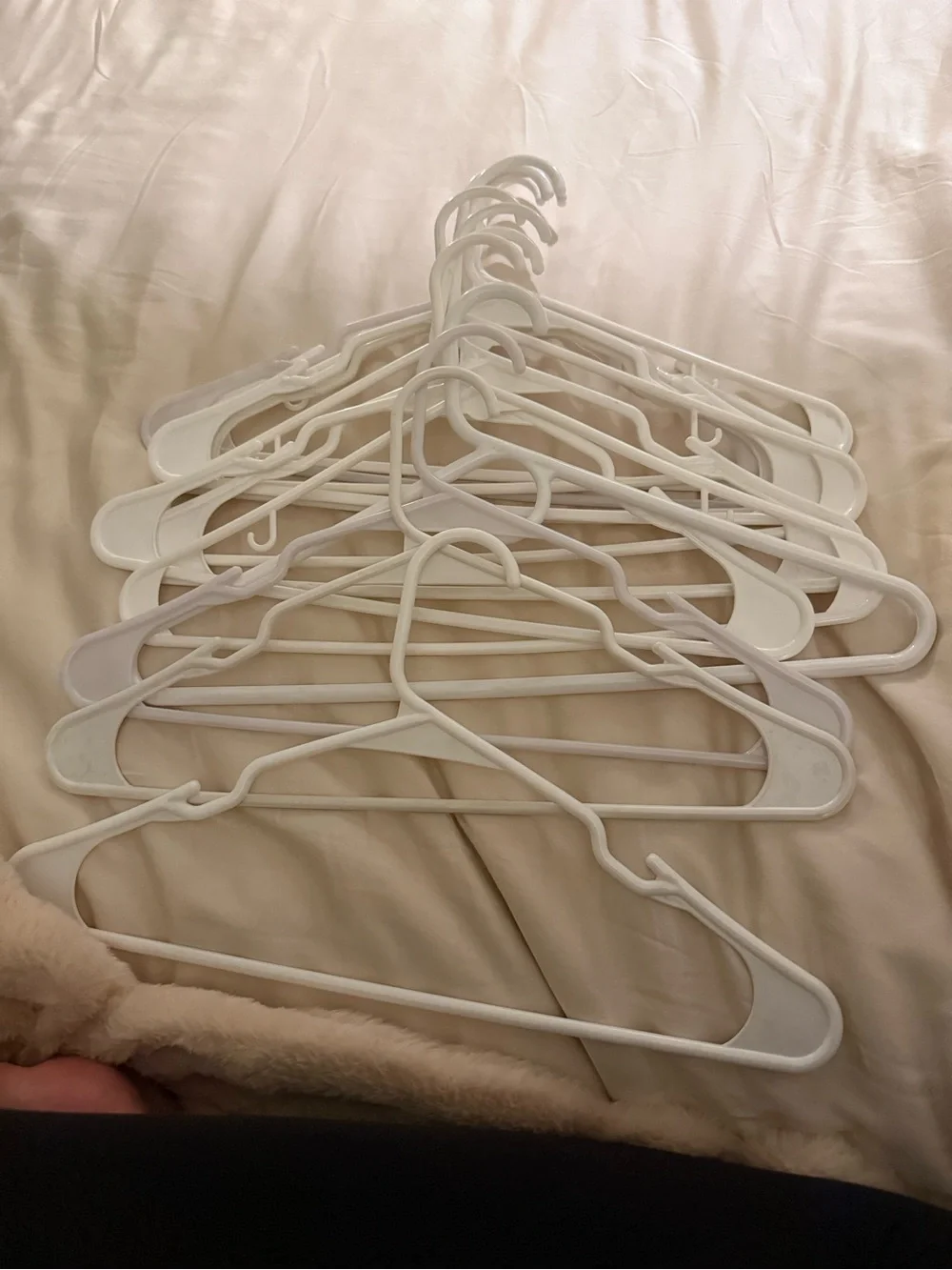 White Plastic Clothing Hangers - Multipack (31)